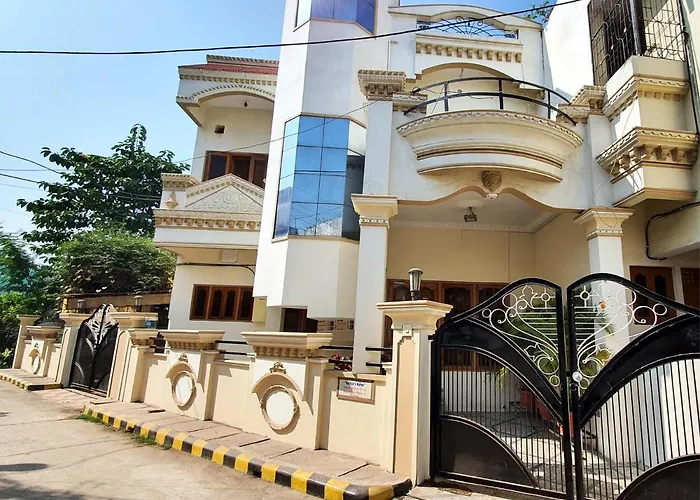 Aditya Premium Homestay- Furnished Air Conditioned- 2Bhk
