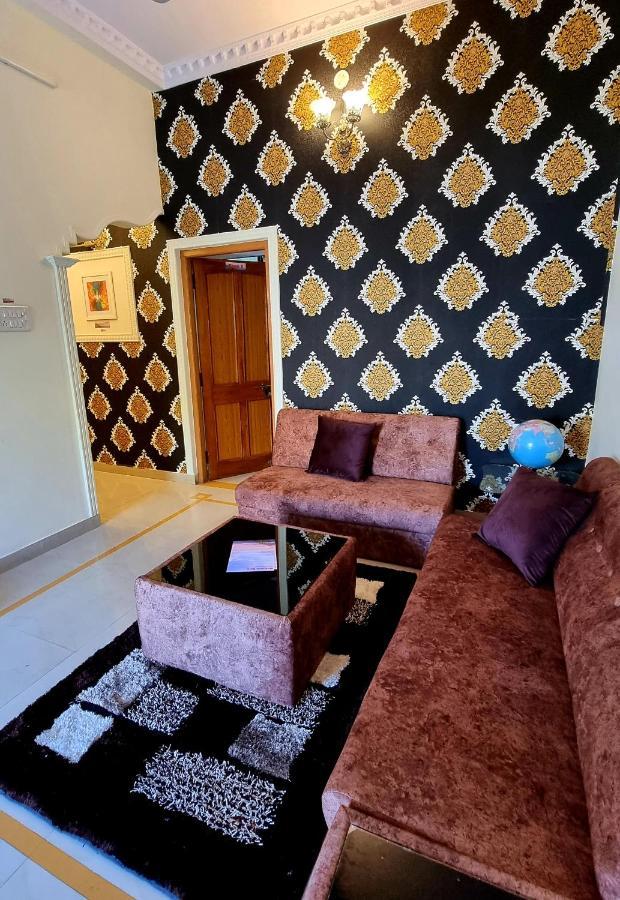 Aditya Premium Homestay- Furnished Air Conditioned- 2bhk