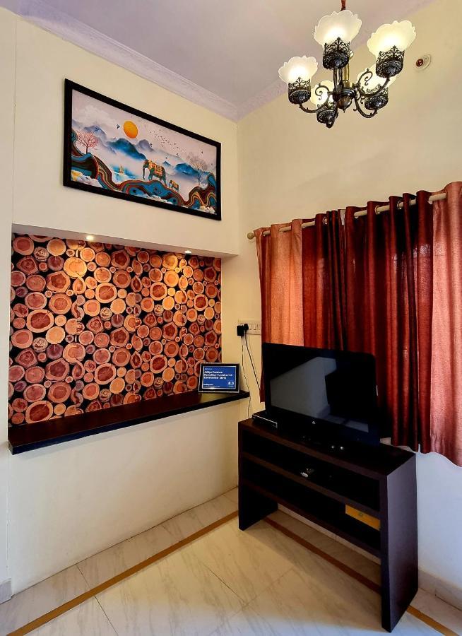 Aditya Premium Homestay- Furnished Air Conditioned- 2bhk Apartment *