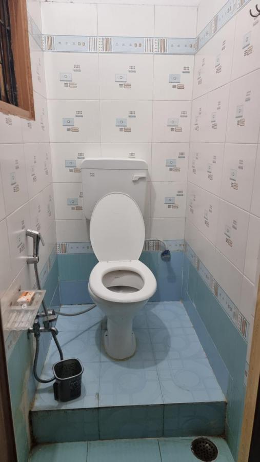 Apartment Aditya Premium Homestay- Furnished Air Conditioned- 2bhk Jabalpur