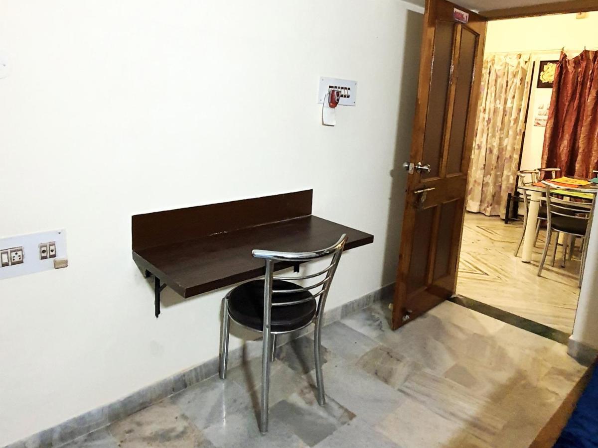 Apartment Aditya Premium Homestay- Furnished Air Conditioned- 2bhk Jabalpur