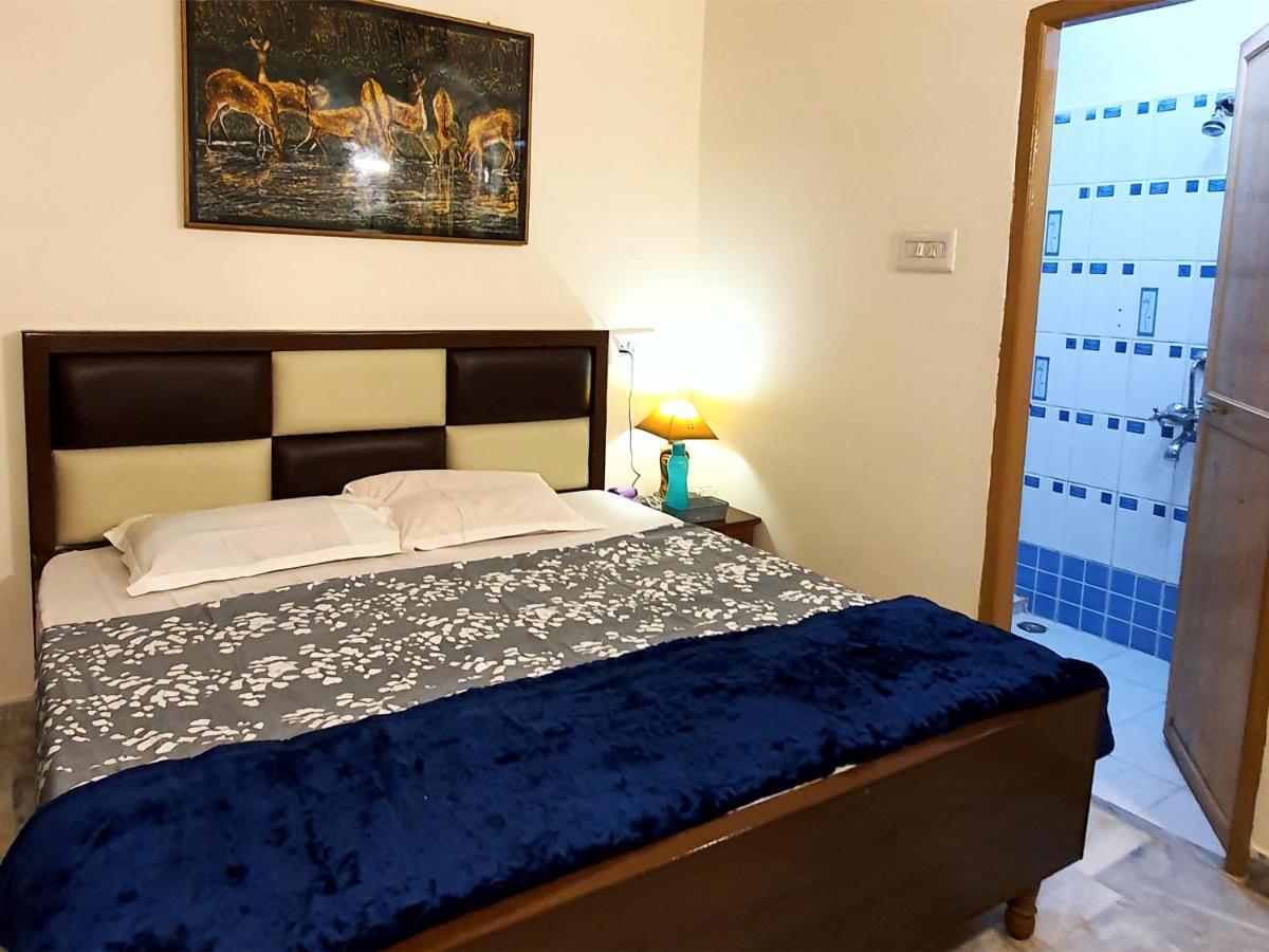 Aditya Premium Homestay- Furnished Air Conditioned- 2bhk Apartment