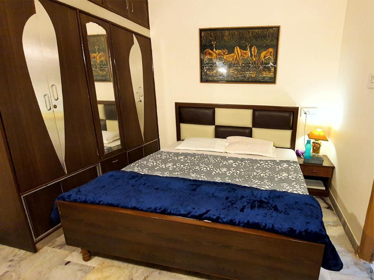 Aditya Premium Homestay- Furnished Air Conditioned- 2bhk *