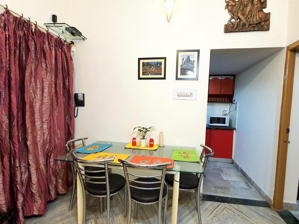 Apartment Aditya Premium Homestay- Furnished Air Conditioned- 2bhk *