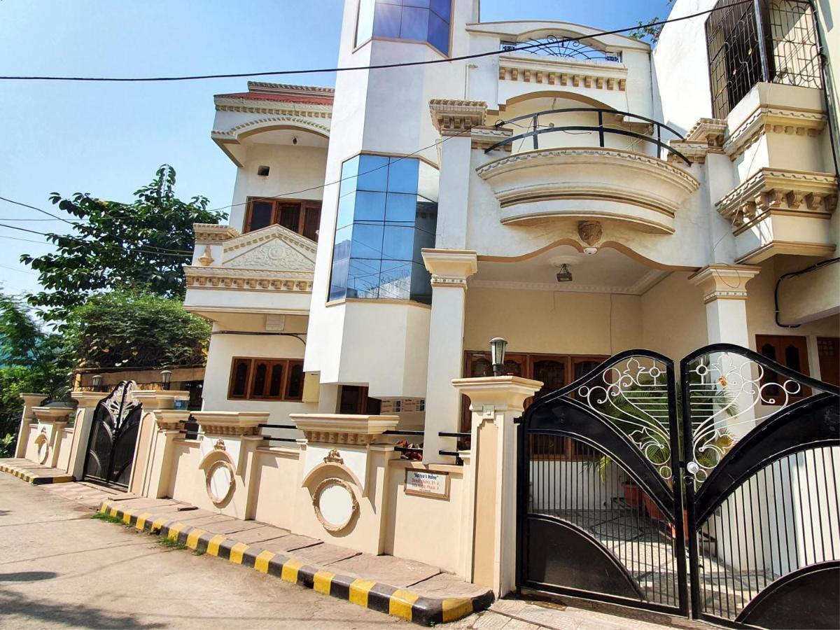 Apartment Aditya Premium Homestay- Furnished Air Conditioned- 2bhk *